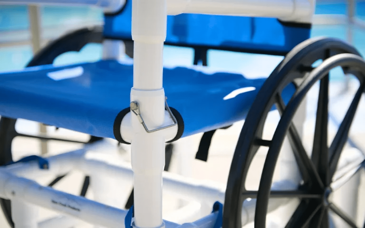 Sillas de acceso a piscina de PVC